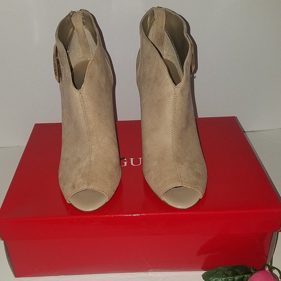 Guess Suede Dakayla Beige Open Peep Toe Heeled Ankle Booties 7 M - Picture 5 of 8